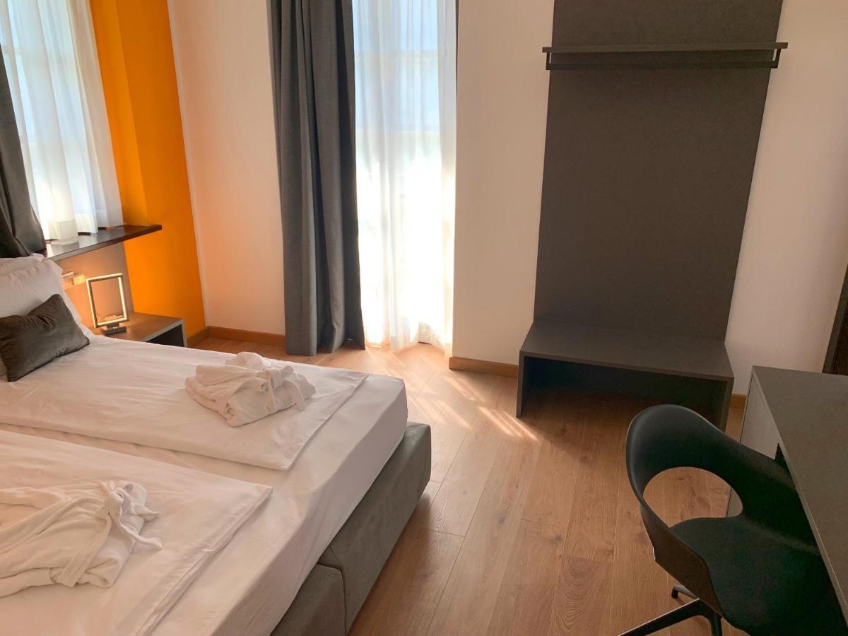 Guest House Le Cassandre Sondrio Ngoại thất bức ảnh