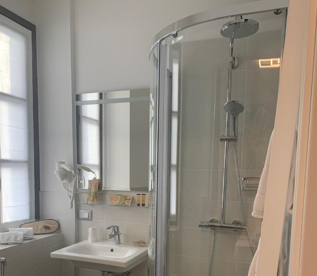 Guest House Le Cassandre Sondrio Ngoại thất bức ảnh