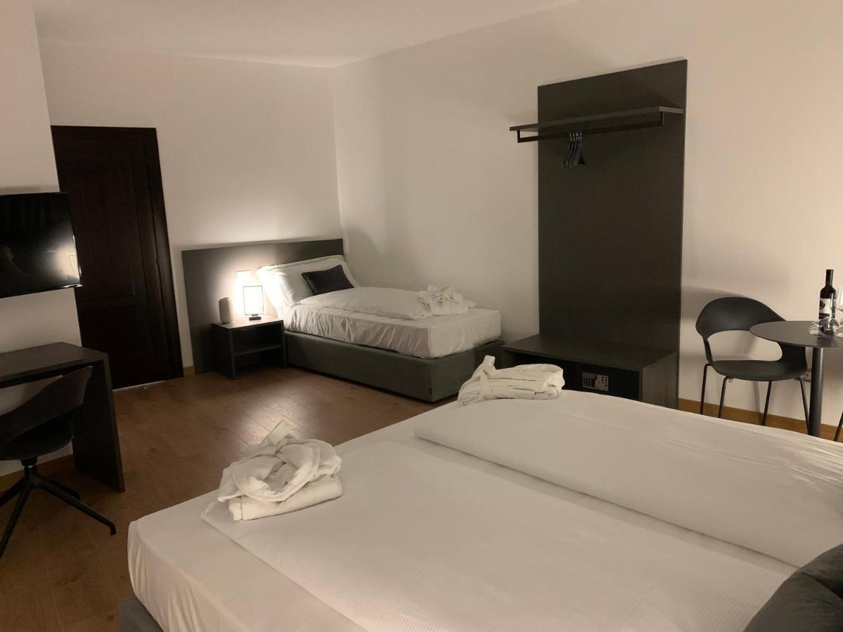 Guest House Le Cassandre Sondrio Ngoại thất bức ảnh